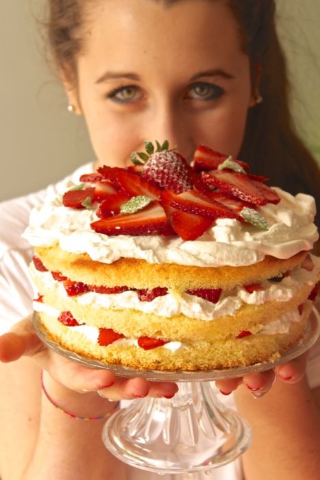 torta panna e fragole