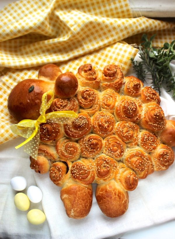 pane soffice di Pasqua, agnellino di pane