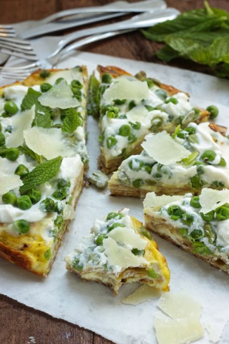 Torta di frittata con ricotta e piselli : solo 4 ingredienti per una ricetta sana e gustosa