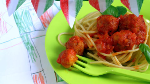 Spaghetti Al Sugo Con Polpettine Di Carne