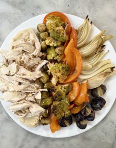 Insalata tiepida di pollo con verdure invernali