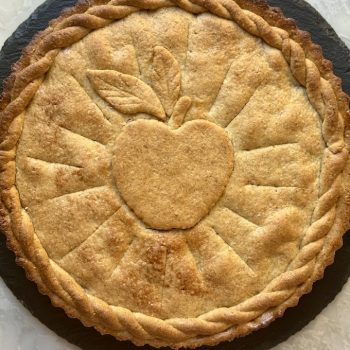 torta rustica alle mele con noci e mirtilli