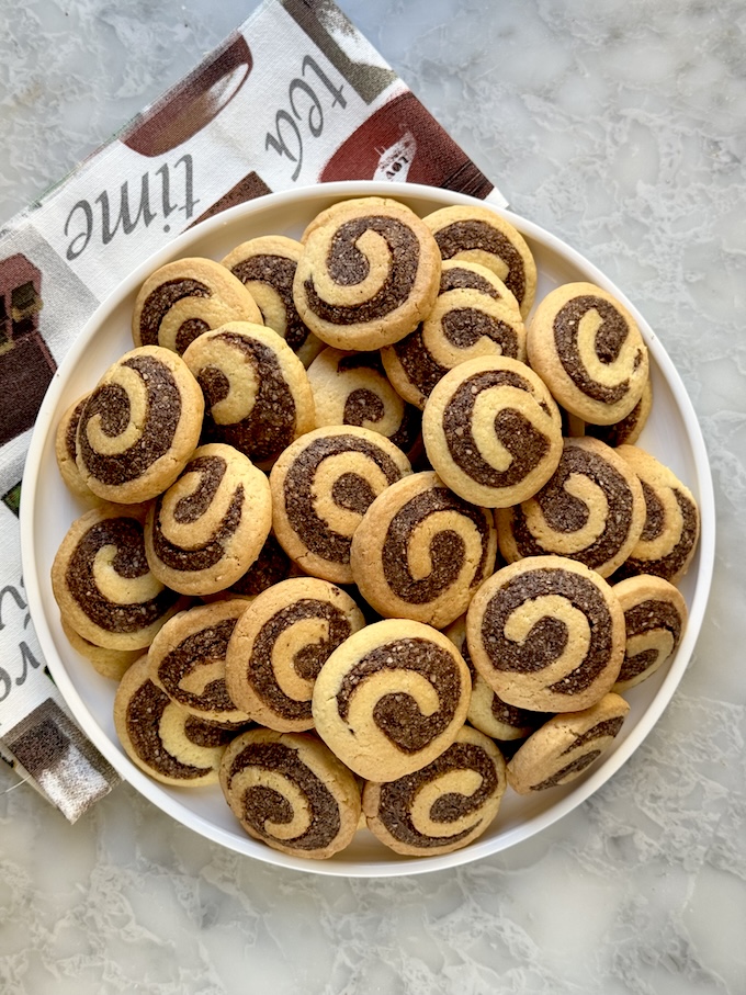 Biscotti arrotolati con mandorle e cioccolato - Tempo di cottura