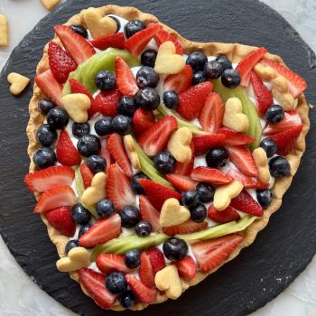 crostata alla frutta con crema al latte