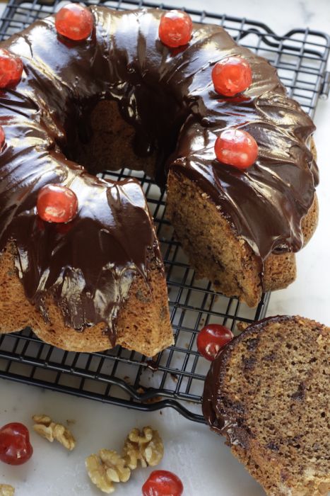 Torta golosa alle noci e cioccolata