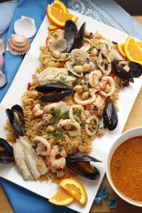 zuppa di pesce con frutti di mare e cous cous